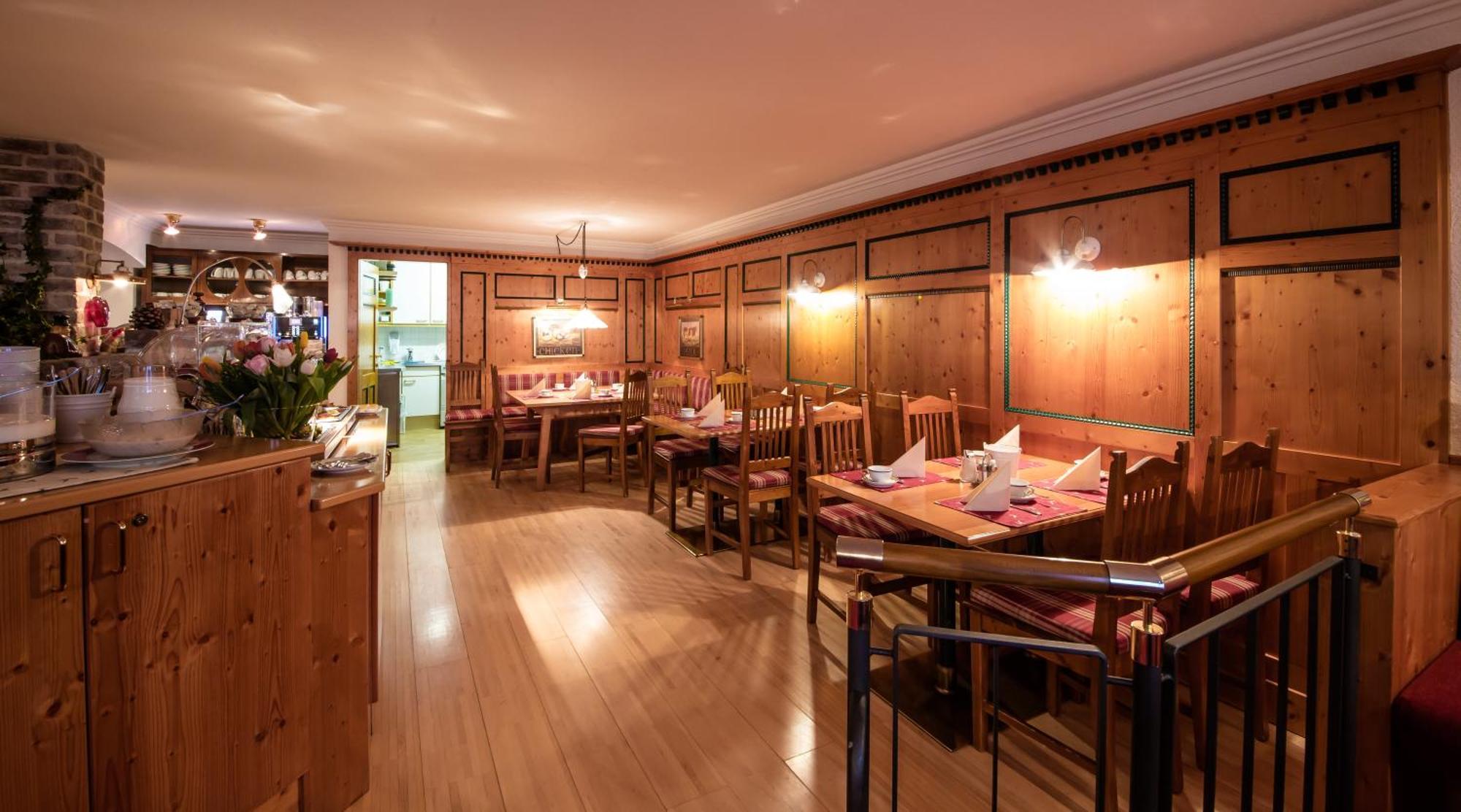 Hotel Kristall Sankt Anton am Arlberg Ngoại thất bức ảnh