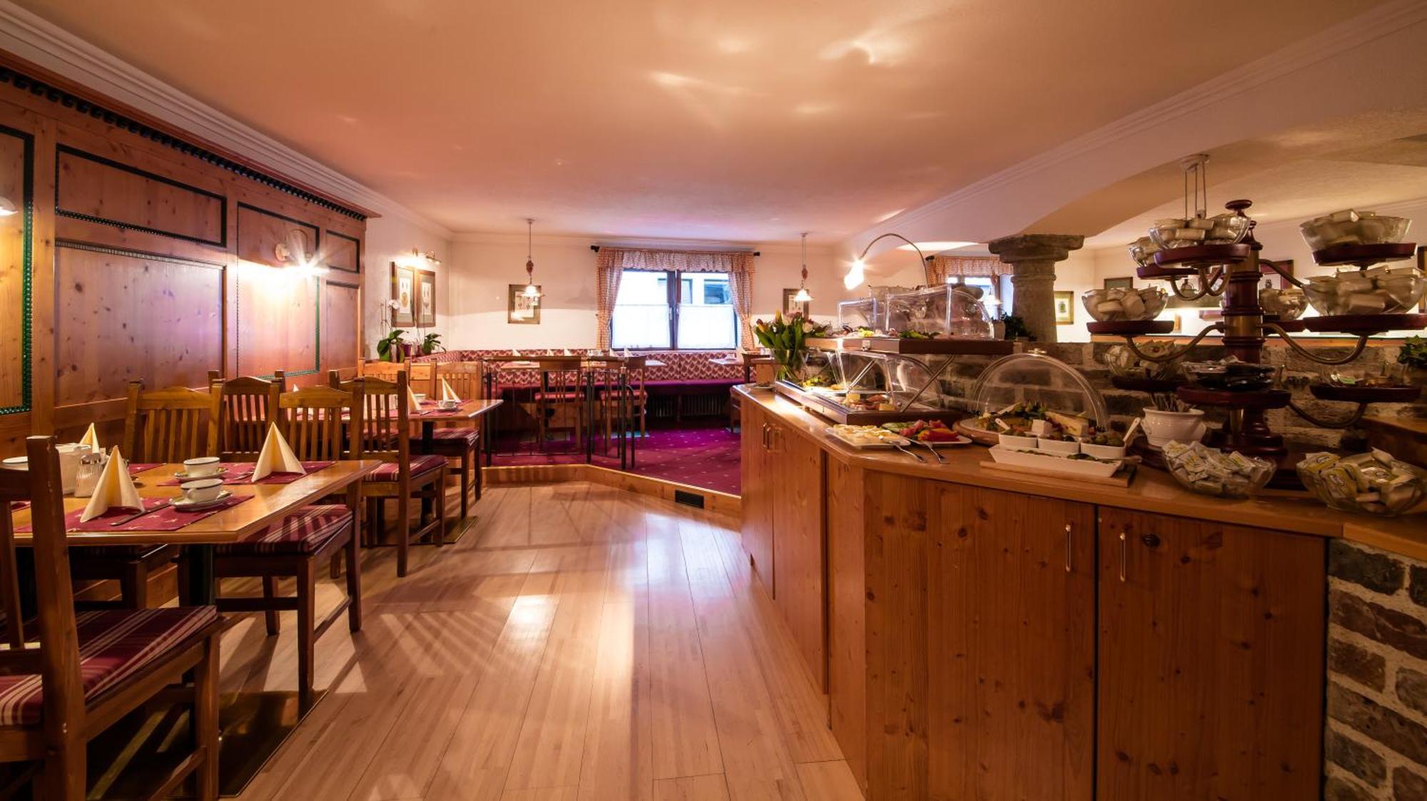 Hotel Kristall Sankt Anton am Arlberg Ngoại thất bức ảnh