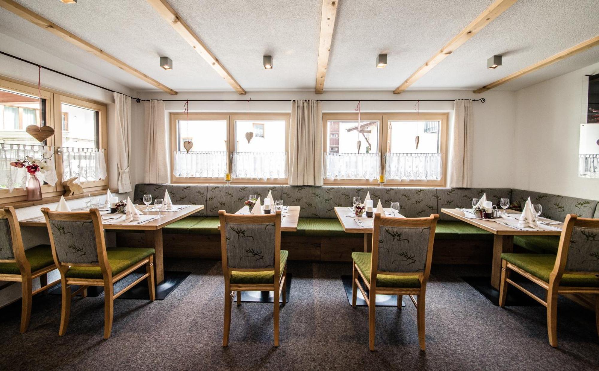 Hotel Kristall Sankt Anton am Arlberg Ngoại thất bức ảnh